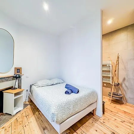 2 Maisons Pouvant Accueillir 22 Personnes *